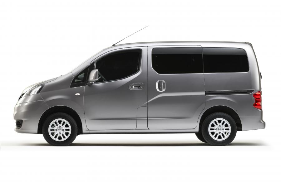  Nissan NV200 2009 года  (фото 20 из 108)